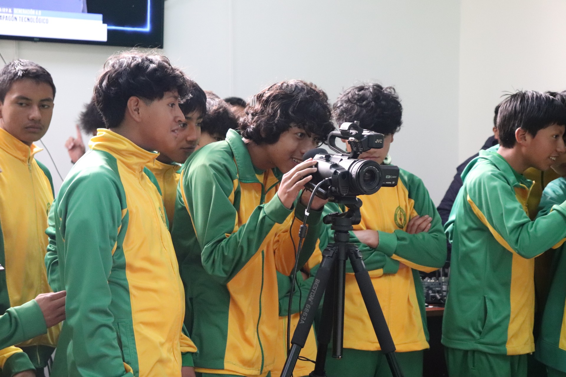 HERRAMIENTAS TECNOLÓGICAS EN MULTIMEDIA